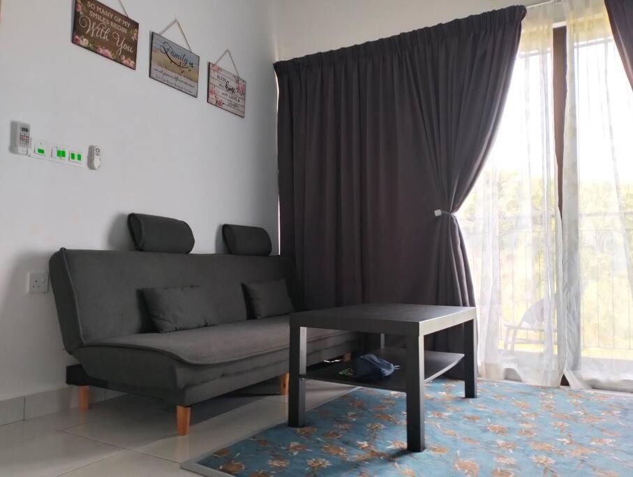 H&H Lovely Homestay In נילאי מראה חיצוני תמונה